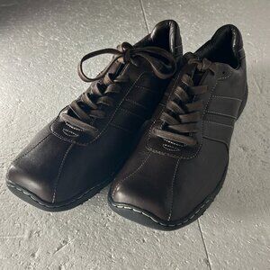 Reaction Mens SZ 11.5 Brown leather lace-up oxford style bicycle-toe shoe retro